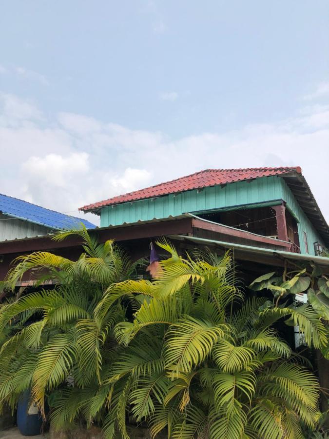 Macondo Mpai Bay ロンサレム島 エクステリア 写真