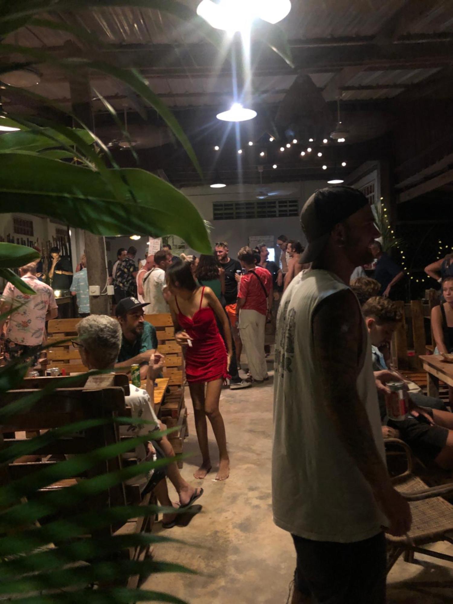 Macondo Mpai Bay ロンサレム島 エクステリア 写真