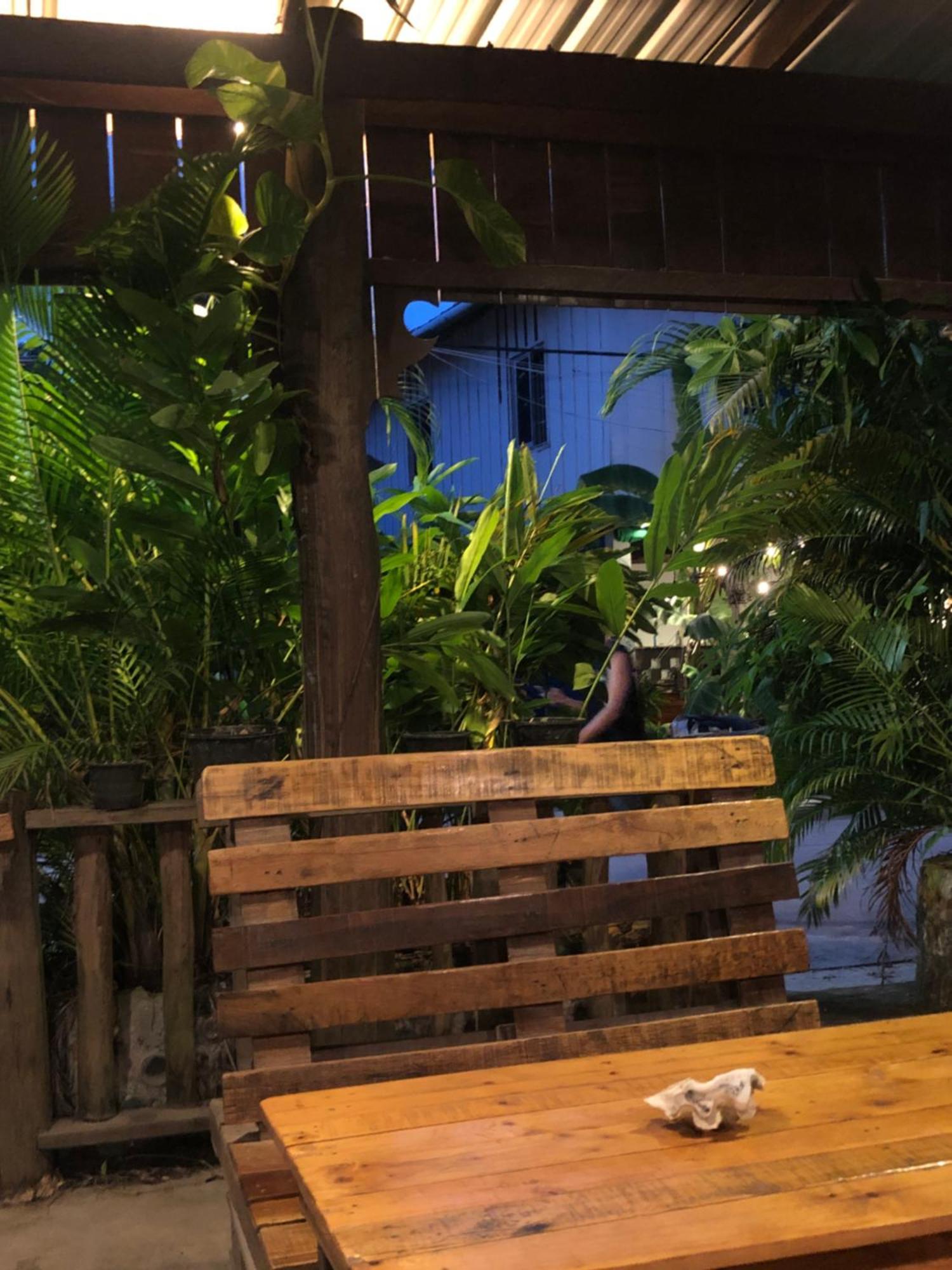Macondo Mpai Bay ロンサレム島 エクステリア 写真